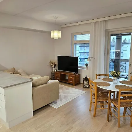 Stylish Floor Ap, With Private Parking, Next To A Tram Stop * Tampere